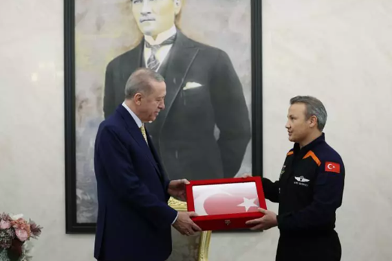 kabulde-cumhurbaskani-erdoganin-esi-emine-erdogan-sanayi-ve-teknoloji-bakani-mehmet-fatih-kacir-yer-aldi.png