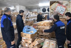 Bu şehirde 50 ton bozuk tavuk ele geçirildi: 1,5 yıllık ürünler piyasaya sürülecekti