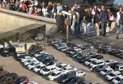 6 bin nüfuslu ilçede yoğunluk patlaması! 150 bin kişi akın etti, park yeri kalmadı