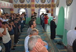 Aleviler namaz kılar mı? Alevilerde namaz nasıl kılınır?