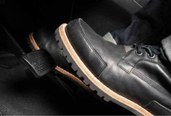 Fren pedalının gizli özelliği ortaya çıktı: Çoğu sürücü farkında bile değil