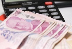 asgari-ucreti-nokta-atisi-tahmin-etmisti-2027-icin-bu-miktara-isaret-etti.jpg
