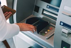 ATM'lere yeni işlem menüsü geldi: Yanlışlıkla bu tuşa basan yandı