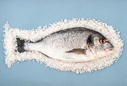 baliklarda-yasakli-antibiyotik-alarmi-soframizdaki-risk-gorunenden-buyuk-olabilir.jpg
