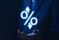 Bankacılıkta radikal karar: Faiz uygulaması sona erdi