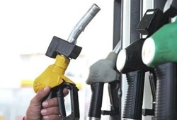 Benzin ve motorinde sert artış: 5 TL zam geliyor