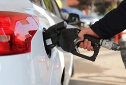 Benzine zam geldi