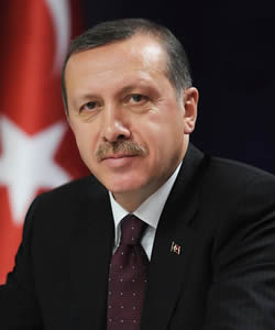 Recep Tayyip Erdoğan Kimdir? Siyasi Kariyeri Nasıl Gelişmiştir?