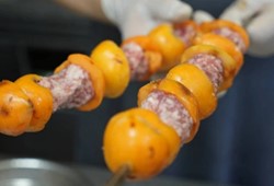 bu-kebap-meyveden-yapiliyor-yilda-1-kez-cikiyor-tadan-hayran-kaliyor.jpg