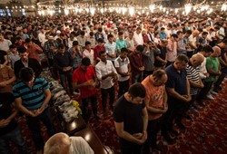 Bursa'da Cuma Namazı Kaçta Okunuyor? Çanakkale, Denizli Cuma Namazı Saatleri 5 Haziran 2026!