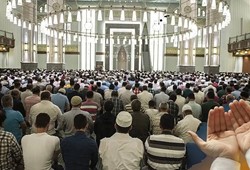 Bursa'da Cuma Namazı Kaçta Okunuyor? Trabzon, Kayseri Cuma Namazı Saatleri 18 Eylül 2026!