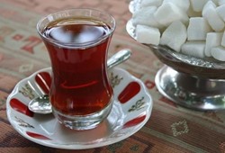 cay-fiyatlarina-yapilan-zam-tartisma-cikardi.jpg