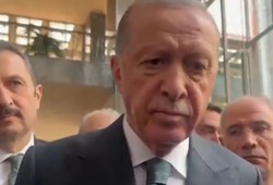 Cumhurbaşkanı Erdoğan’dan sert çıkış! Emekli ikramiyesi sorusuna öfkeli yanıt!