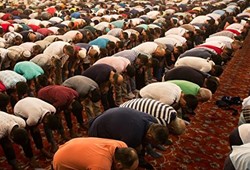 diyarbakirda-cuma-namazi-kacta-okunuyor-sivas-van-cuma-namazi-saatleri-14-agustos-2026.jpg