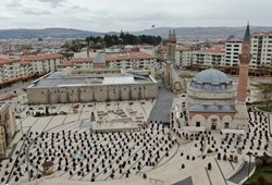 elazigda-cuma-namazi-kacta-okunuyor-sivas-kayseri-cuma-namazi-saatleri-29-mayis-2026.jpg