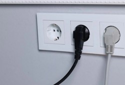 elektrik-dusmani-cihaz-belli-oldu-65-buzdolabi-kadar-enerji-tuketiyor.jpg