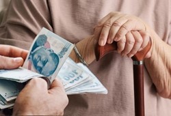 Milyonları ilgilendiriyor: Emekli maaşlarıyla ilgili kesinti düzenlemesi