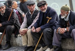 emekli-olup-calismak-isteyenlere-kotu-haber.jpg