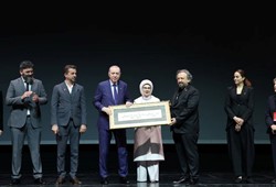 Eminevim'den Kültür ve Sanata Önemli Destek: 'Bir Adam Yaratmak' Beyazperde'de