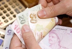 Emekliler umutlandı: En düşük maaş artışı için masaya oturuluyor