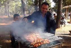 eti-yakmadan-kalbi-yormadan-saglikli-mangal-icin-6-kritik-kural.jpg