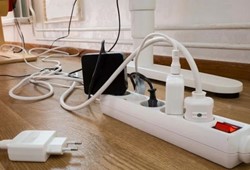 Elektrik ustalarından uyarı: Bu odada uzatma kablosu yangın çıkarabilir