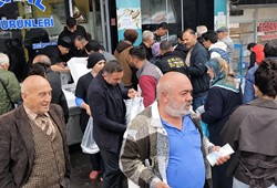 fiyati-goren-kasaya-kostu-alan-bir-tane-degil-kasa-kasa-aldi.jpg