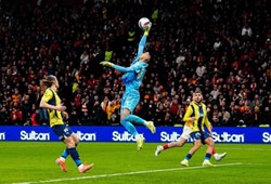 Futbolda ezber bozan karar! Kalecinin bu hareketi artık korner sayılacak