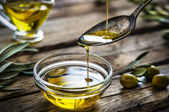 Göbek deliğine zeytinyağı sürmek bakın ne işe yarıyor