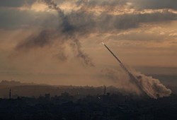 Hamas İsrail’i vuruyor! Tel Aviv'de sirenler çalıyor