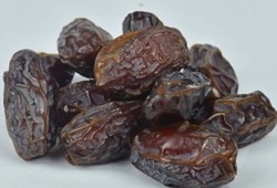 Hurma alırken etiketi mutlaka okuyun! İçinden bakın ne çıktı