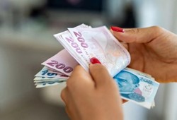 İBB’den öğrencilere aylık 2.500 TL destek: Başvurular başladı
