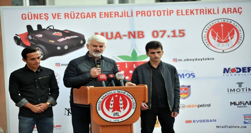 İmam hatip öğrencileri araba üretti