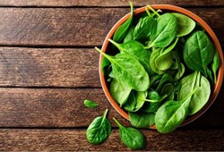 Ispanak zannedilen ot facia yaşattı: Çok sayıda kişi hastaneye kaldırıldı