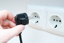Yangın riskine karşı dikkat! Fişini çekmeniz gereken 3 cihaz