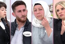 kaynana-damat-iliskisi-rtuku-ayaga-kaldirdi-esra-eroldan-tuhaf-aciklama.jpg