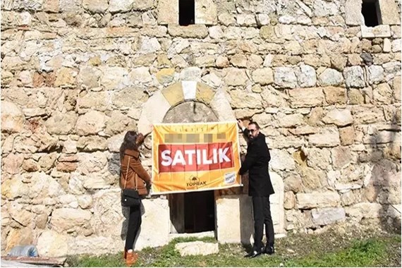 Kiliseyi satılığa çıkardılar! İstenen fiyat şaşırttı