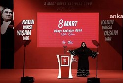 Kimse bunu beklemiyordu: Çarşaflı kadın CHP'li oldu