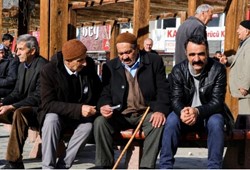 kira-ve-alisveris-yardimi-zamlandi-emekliye-aylik-8-bin-tl-destek.jpg