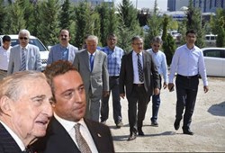 koclara-kafa-tutuyordu-anadolu-devi-ercan-holding-bir-gecede-coktu.jpg