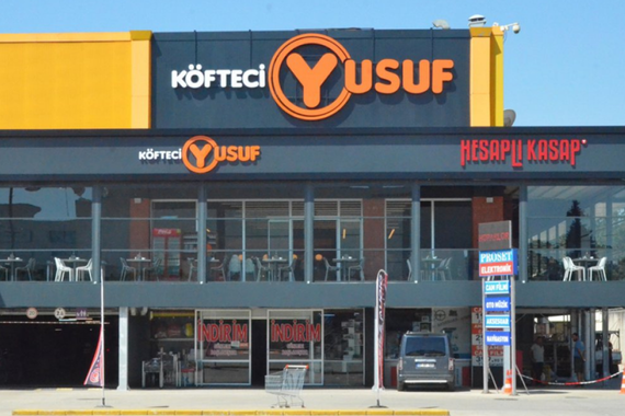 Köfteci Yusuf'tan aldığı kavurmanın içinden neler çıktı neler!