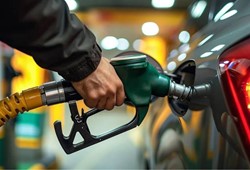 litresi-50-tlye-cikiyor-benzin-ve-motorine-pes-pese-zam.jpeg