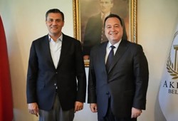 manisada-ferdi-zeyrekin-yerine-bakin-kim-geldi.jpg