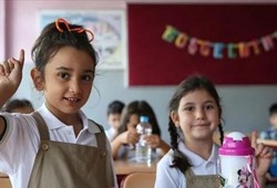 MEB'den akran zorbalığı önlemi: İlkokula başlama yaşı değişiyor