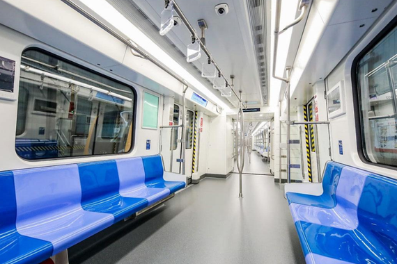 Metrolardaki koltuklar neden yan yana? İşte sebebi buymuş