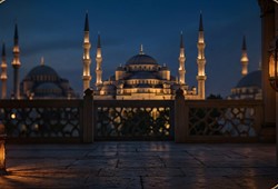mevlid-kandilinde-bu-dualari-okumadan-geceyi-bitirmeyin-mevlid-kandilinde-gunahlari-sildiren-en-faziletli-dualar-hangileridir.jpg