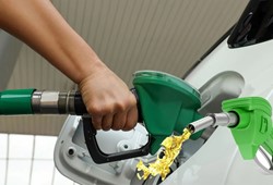 motorinin-litresi-kac-tl-benzine-zam-mi-var-22-temmuz-2026-istanbul-ankara-izmir-akaryakit-fiyatlari.jpg