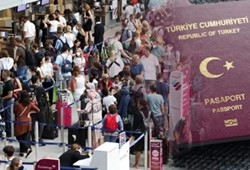 pasaport-kontrollerinde-uygulama-degisti-yeni-sistem-kapida-ucak-kacirtiyor.jpg