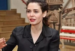 Pelin Batu'nun sözleri olay oldu: Sana vursa yanağını çevireceksin!