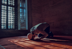 ramazan-bayrami-namazi-saat-kacta-2025-ramazan-bayrami-namaz-saatleri.png
